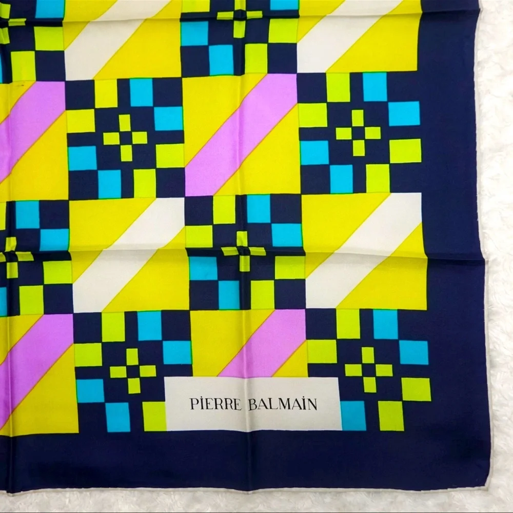 BALMAIN Silk 30.5" X 31" O940 Pierre Balmain Vintage Rate Silk - Picture 2 of 7